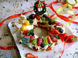 38、圣诞花环泡芙蛋糕#乐享双节#,珰珰,圣诞花环泡芙蛋糕顺利完成