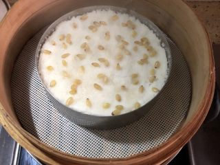 16、白糖松糕&红糖松糕,蒸好的松糕