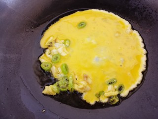 11、家常青椒炒蛋,小火炒鸡蛋