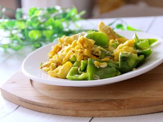 15、家常青椒炒蛋,装盘，拍个照