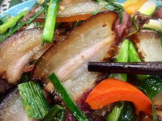 20、香蒜苗腊肉~年味美食,忍不住了赶快行动了????……！实在是美味难耐呀????????