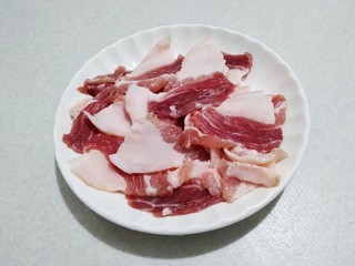 5、豆角焖面,猪肉切片