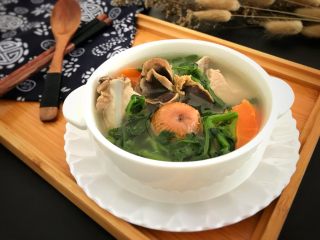 14、陈肾西洋菜猪骨汤,有汤有肉又有菜，一锅就搞定全家的伙食问题啦????