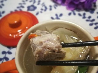 19、#一碗汤# 海底椰龙骨煲鳄鱼肉,龙骨已吸收了汤的精髓，酥软入味鲜美营养????