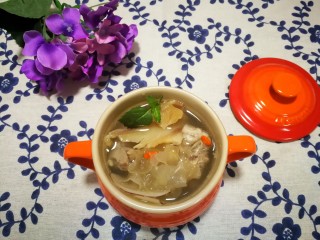 20、#一碗汤# 海底椰龙骨煲鳄鱼肉,来一张美照，馋到你木有？????