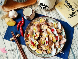 9、酒蒸蛤蜊――快手复刻美味,上桌。