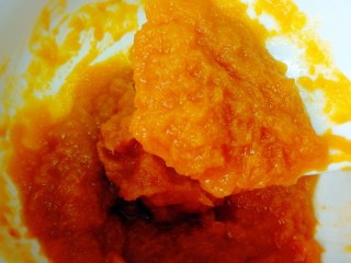 6、#最爱包子#+仿真小南瓜豆沙包,很细腻哦