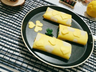 24、健康吃早餐――无油低脂手握三丝鸡蛋饼,装饰。