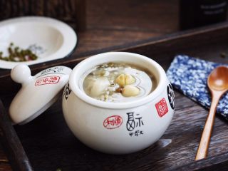 12、莲子百合绿豆粥,成品图。