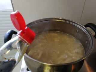 13、年菜_东北自制皮冻,加红烧酱油