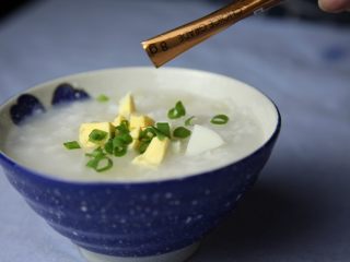 10、有家鲜厨房|秋分养生粥:白梨鸡蛋鲜米粥,