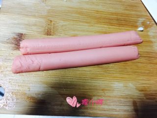 5、嫩肉盖饭,火腿肠切片过油