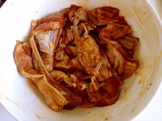 10、烤羊排,搅拌均匀后腌制半小时