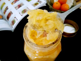 14、蜂蜜柚子茶,一个星期后即可食用，吃的时候用干净的勺子取出来放杯子里，冲点温开水搅拌均匀即可饮用