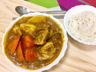 24、日式咖哩雞,好吃的咖哩完成囉！