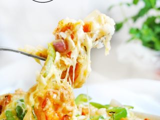 15、鲜虾仁焗饭,成品。