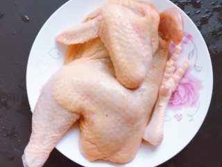 10、家庭烤鸡(烤箱版),均匀涂抹鸡身,静置半小时