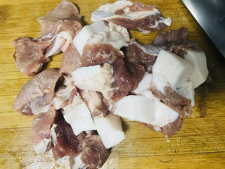 8、家庭馅饼,切小块