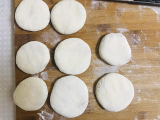 19、家庭馅饼,饼坯再次醒10分钟