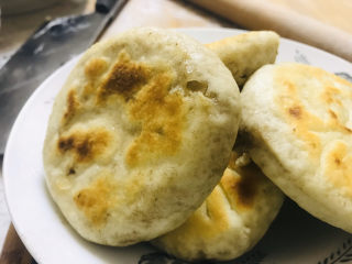 25、家庭馅饼,表面酥脆，咬一口