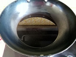 16、#甜味#酥炸脆皮红薯鸡翅,热祸放油烧热