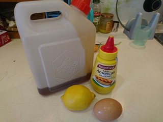 5、西洋菜柚子沙拉,先調沙拉醬！蜂蜜芥末醬！