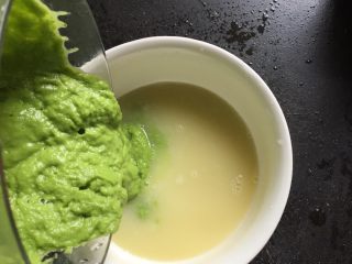 6、蔬果糊-5,把糊和汁混合在一起