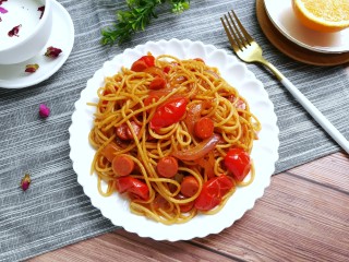 12、番茄火腿炒意面,成品图！