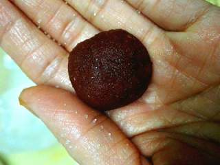 10、山楂糕，彩色雪丽球+#乐享双节#,取小块搓圆