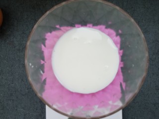 3、自制家庭版蛋挞,40g淡奶油