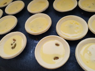 14、自制家庭版蛋挞,16个都这样做好