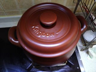 11、《健康美味的无烟烧烤 - 砂锅烤排骨》,冷却后，在取出食用。