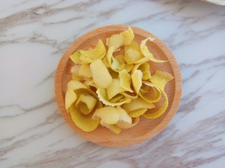 7、润肺止咳~秋梨膏,梨子皮也留着