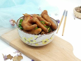 13、#感恩节食谱#糖醋凤爪,老爸的下酒菜，更是他老人家追剧的零食！