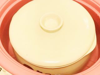 11、柠檬膏????,炖锅里加水一个高水位先炖4.5小时。