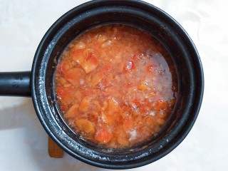 10、百变山楂,等山楂肉熬彻底软化了，端下去晾冷！