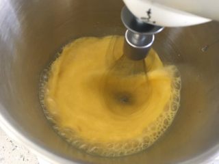 4、黄油蛋糕,高速打发