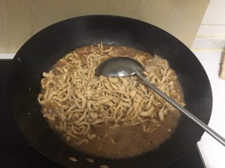 19、家庭版京酱肉丝,大火翻炒