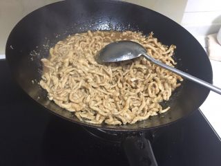20、家庭版京酱肉丝,不停翻炒收汁