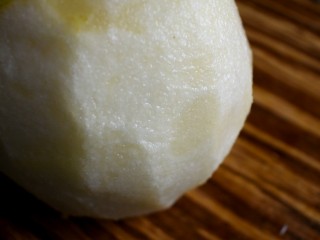 3、冰糖炖雪梨,备用