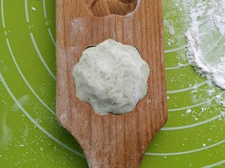 15、糯米青团/清明粿,用力按