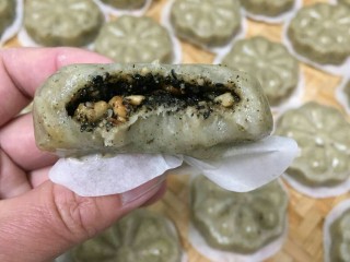21、糯米青团/清明粿,其实可以包自己喜欢的馅，甜的，咸的都可以