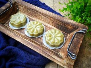 23、糯米青团/清明粿,喜欢硬点的沾米就多加。