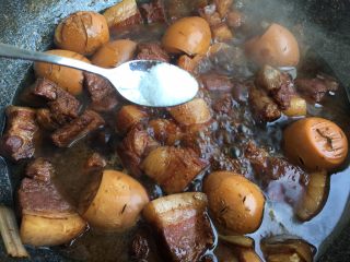 34、(Chinese Burger King)肉夹馍,两勺盐 要留一些汤汁