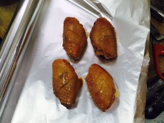 6、新奥尔良秘制烤翅????,次日取出，用锡纸包住