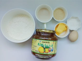 1、柚子蜂蜜迷你玛芬,准备材料,此材料可以做迷你玛芬24个