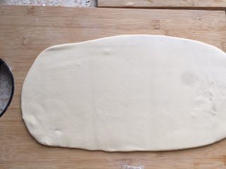 14、西红柿鸡蛋面片汤,面团擀成长方形面片