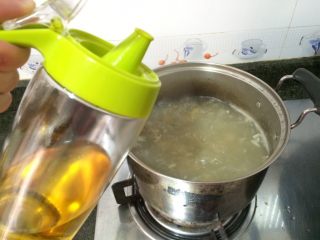 11、橄榄瘦肉汤,放油！不用太多哈