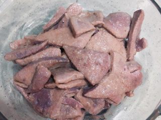 10、酱爆猪肝,盛出备用
