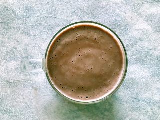 15、冬喝暖饮夏吃冰～暖冬系列之白薯可可热饮,倒入你所喜欢的杯子里